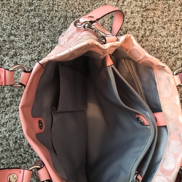 Authentic Pink Coach Purse. $115 - Picture 3 of 6